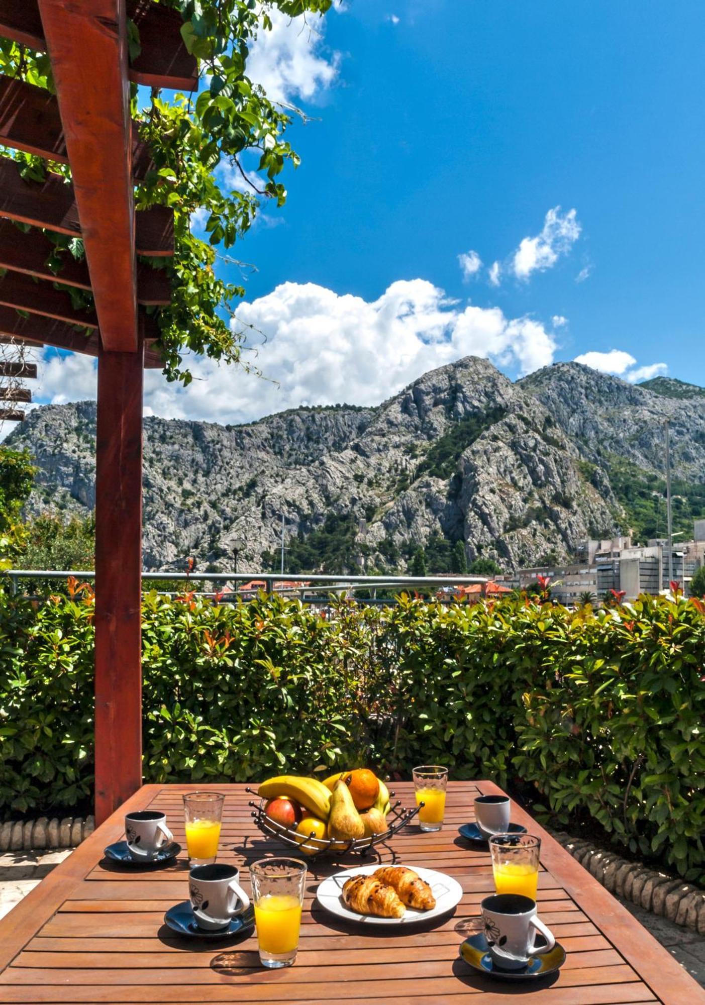 Apartment Lejo Omiš Eksteriør billede